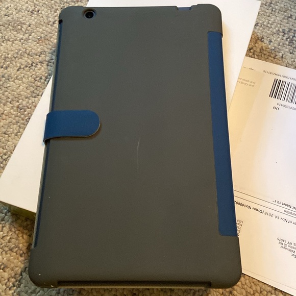 COPY - Nook Tablet - Picture 4 of 5